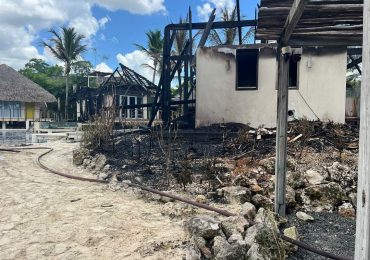 "El Oasis": La villa de Marc Anthony de la que solo quedan cenizas