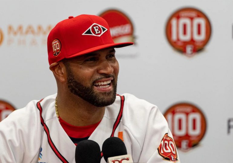 Albert Pujols afirma que sería un honor dirigir a RD en Clásico Mundial