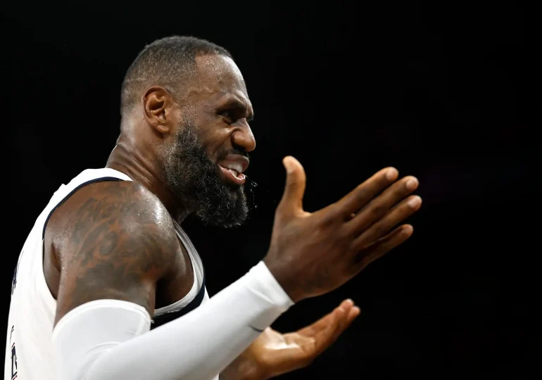 LeBron: Francia es un equipo muy competitivo y será difícil, pero nos gustan los retos