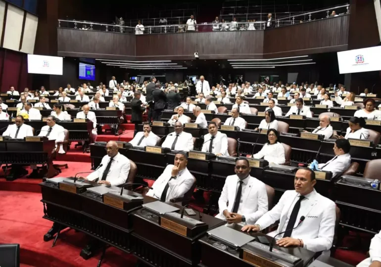 Partidos políticos representados en la Cámara de Diputados presentan a sus voceros