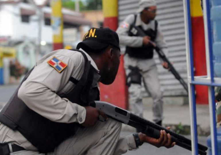 Un hombre con cuatro órdenes de arresto cae abatido en un enfrentamiento con la Policía