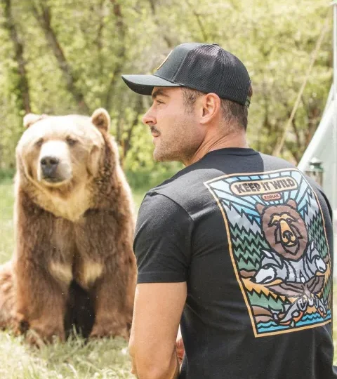 Zac Efron lanza campaña para proteger a los Osos Grizzly