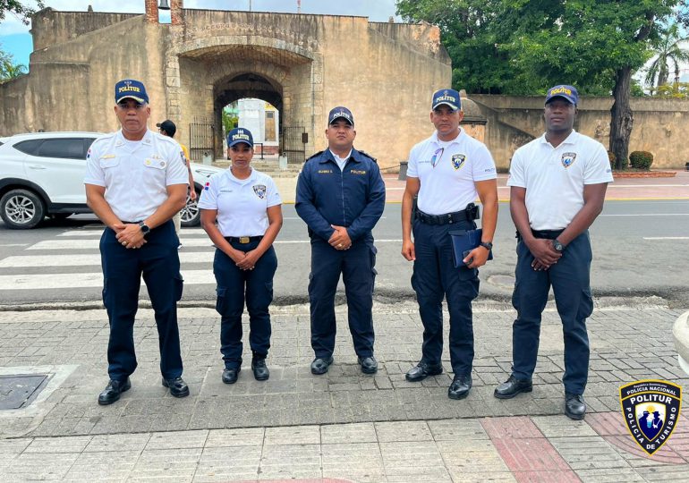 Politur refuerza la asistencia turística en la Zona Colonial con nuevos puntos de apoyo y una aplicación móvil