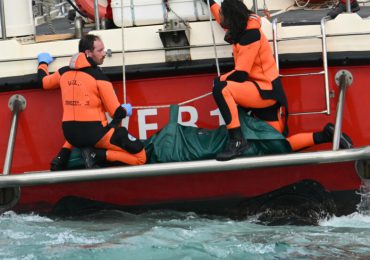 Hallan otros cinco cuerpos tras el naufragio del yate de lujo en Italia