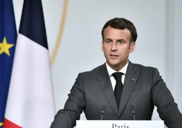 Macron genera controversia en Francia con su gestión del nombramiento de un nuevo gobierno