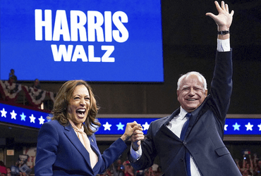 Kamala Harris y Tim Walz se presentan a los estadounidenses en su primer mitin en Filadelfia