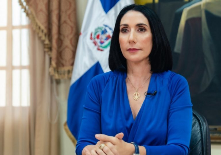 Primera dama Raquel Arbaje resalta la importancia de la lactancia materna durante la semana de la lactancia