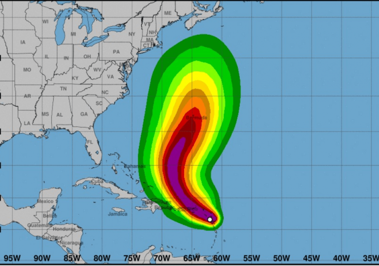 <strong>Tormenta tropical Ernesto se fortalece y amenaza con convertirse en huracán</strong>