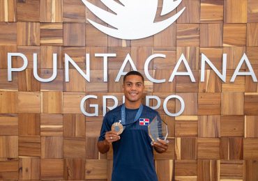 Grupo Punta Cana celebra el logro Olímpico de Junior Alcántara