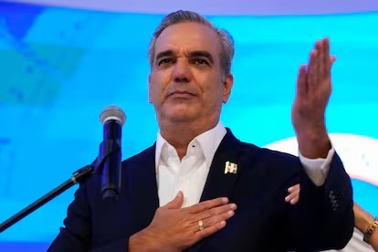 Presidente Abinader llama jóvenes dominicanos a no ponerse límites en sus aspiraciones