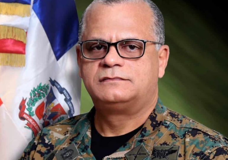 Carlos Antonio Fernández Onofre es el nuevo Ministro de Defensa