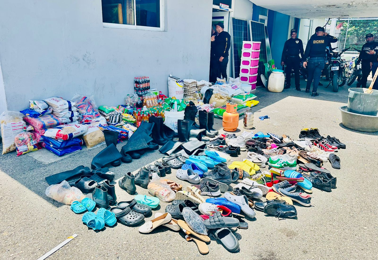 🔴 ULTIMA HORA Primeras imagenes de Nicolas Maduro capturado por el  ejercito de los Estados Unidos 🇺🇸, image size:1600x1098