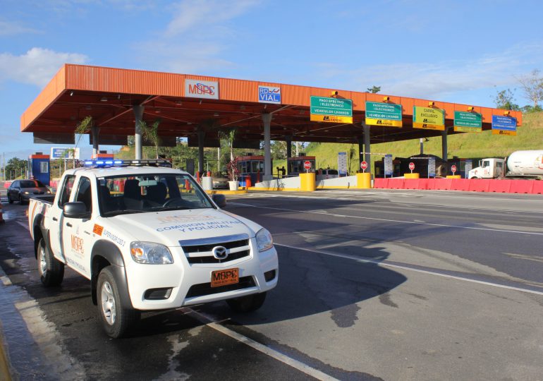 Inconvenientes en estaciones de peaje de RD Vial por fallas en el sistema de paso rápido