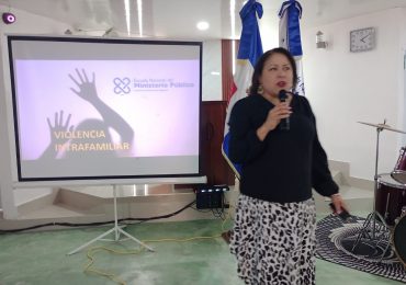 Escuela Nacional del Ministerio Público y la Iglesia Evangélica NJ realizan conversatorio sobre violencia intrafamiliar