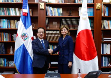 <em>Raquel Peña sostiene reuniones bilaterales con delegaciones internacionales en vísperas de la juramentación presidencial</em>