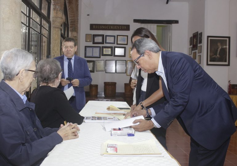 <strong>Magistrado </strong><strong>Manuel Herrera Carbuccia es elegido nuevo presidente de la Academia de Ciencias</strong>