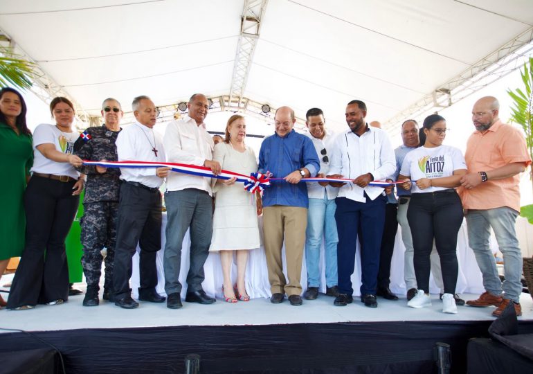 Inauguran 3era Feria Nacional e Internacional del Arroz en Jima Abajo, dedicada al senador Ramón Rogelio Genao