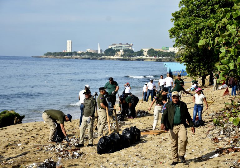 SENPA lidera jornada de limpieza de residuos sólidos en el Día Nacional y Mundial de Limpieza de Playas