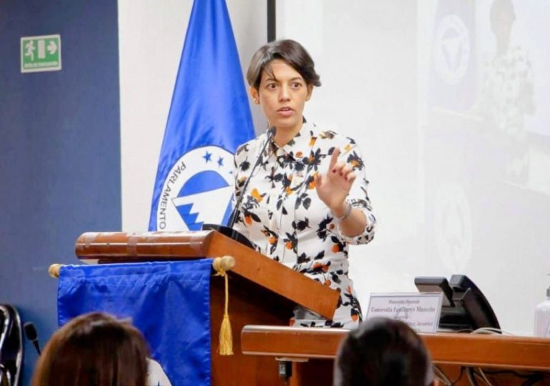 Esmeralda Mancebo dice que a trabajadoras rurales se les dificulta el acceso al crédito, salud, educación y participación política