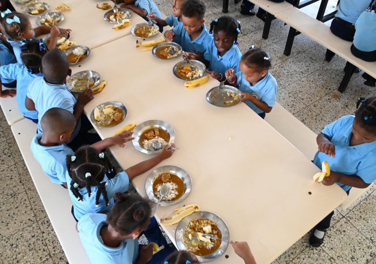 INABIE distribuye más de 67 millones de raciones alimenticias en las primeras dos semanas de clases