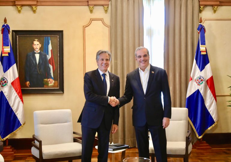 Presidente Abinader recibe en visita oficial al secretario de Estado norteamericano, Antony Blinken