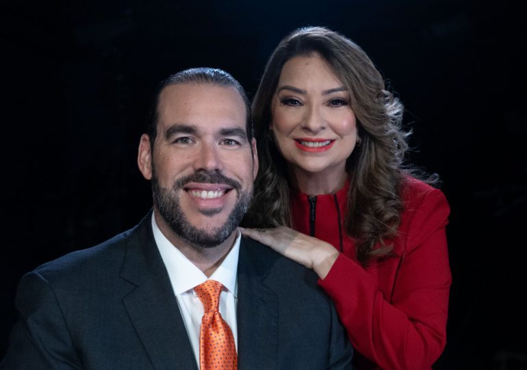 Víctor Gómez Casanova y Lisette Selman le ponen 'La Mirada' al país y al mundo por RTVD Canal 4