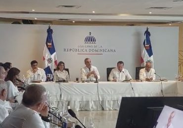 En Santo Domingo Este, Luis Abinader anuncia reconstrucción de la carretera Mella en los próximos meses