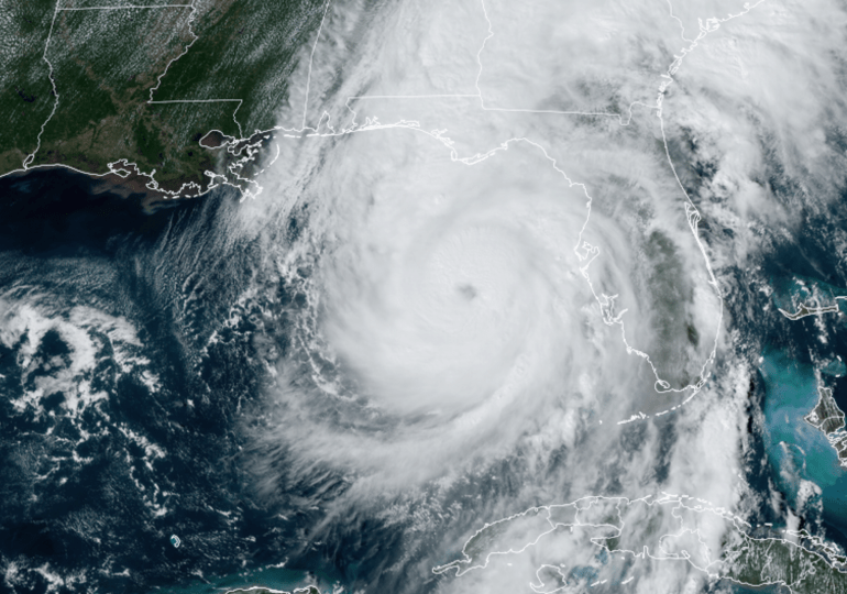 Huracán Helene se fortalece a categoría 4, "extremadamente peligroso"