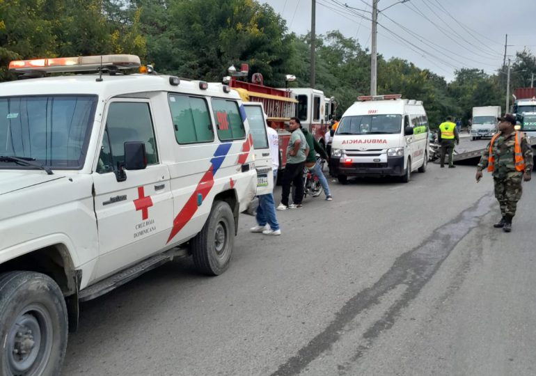 911 coordina asistencia en accidente de tránsito en Santiago