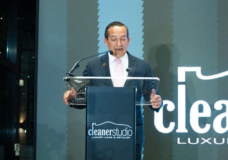 Cleaner Studio Luxury Cars realiza cóctel por motivo de apertura de la pre-feria de vehículos expomóvil Banreservas 2024