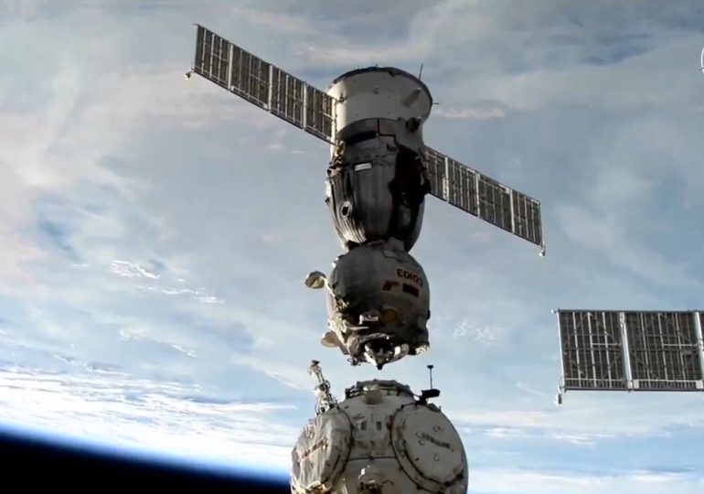 La Soyuz MS-25 vuelve a la Tierra con cosecha récords de permanencia en el espacio