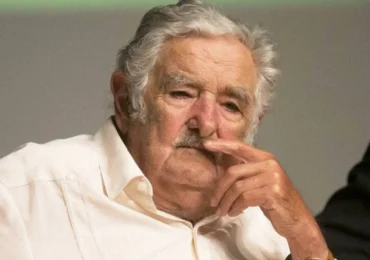 Expresidente uruguayo Mujica “todos los días va dando un pasito más” de mejoría, según su esposa