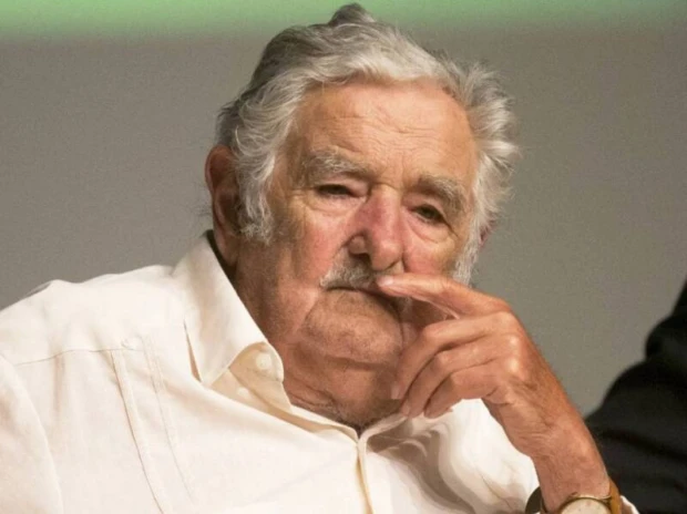 Expresidente uruguayo Mujica “todos los días va dando un pasito más” de mejoría, según su esposa