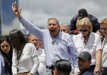 Gobierno de Venezuela otorga salvoconducto a Edmundo para viajar a España