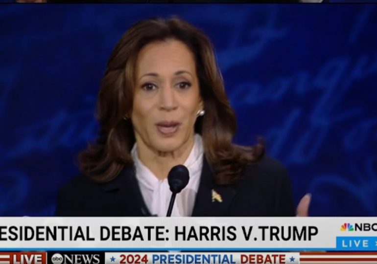 Harris dice que ha limpiado el "desorden" dejado por Trump