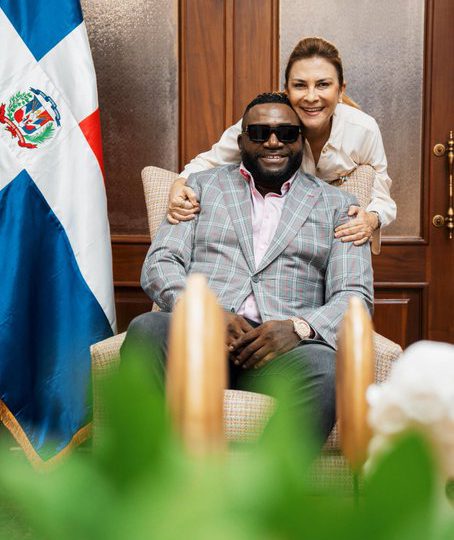 Alcaldesa Carolina Mejía se reúne con David Ortiz