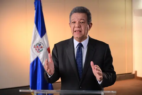 Leonel: Consulados dominicanos en Haití otorgaron 27,123 visas a ciudadanos haitianos