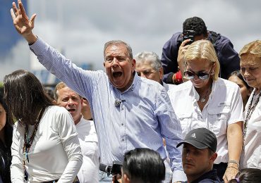 Opositor González pide a fiscal general evitar una "persecución" política en Venezuela