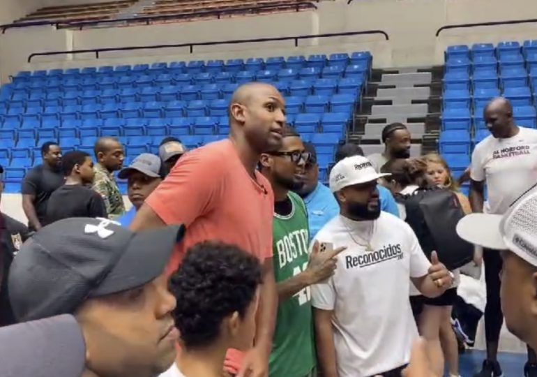 <em>Al Horford imparte clínica de baloncesto a niños de La Romana junto al dirigente de los Celtics Joe Mazzulla</em>