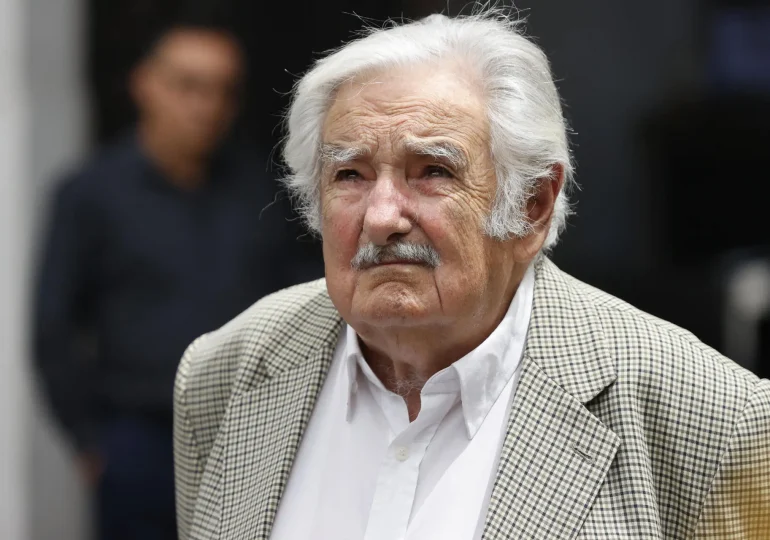 Expresidente uruguayo Mujica recibe el alta seis días después de operación