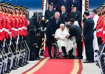 El papa inicia en Indonesia una larga gira por Asia y Oceanía