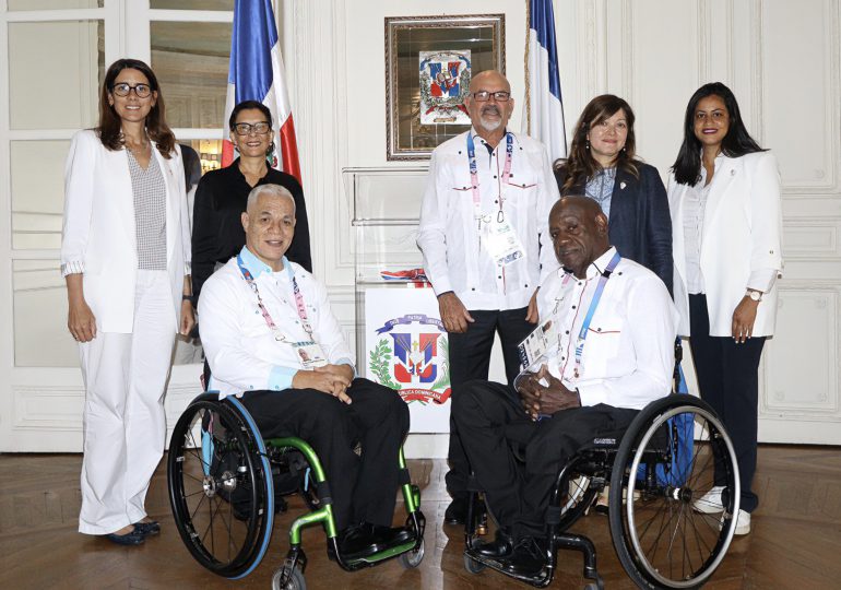 Embajada dominicana en Francia recibe miembros del Comité Paralímpico Dominicano