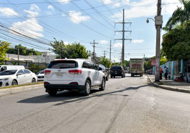 Deligne Ascención destaca MOPC realiza trabajos para agilizar tránsito en avenida República de Colombia