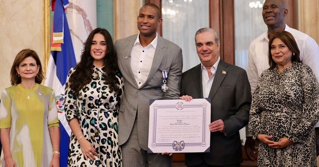 La NBA celebra condecoración de Al Horford con la Orden del Mérito