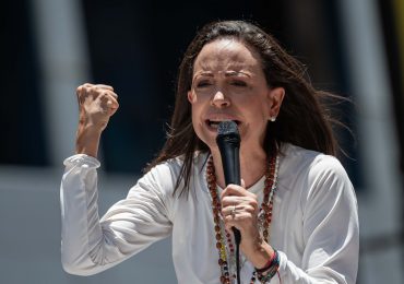 María Corina Machado pide al mundo reconocer a González Urrutia como "presidente electo"