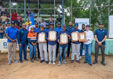 Barrick Pueblo Viejo, MLB y Astros de Houston cierran el tercer torneo de béisbol juvenil