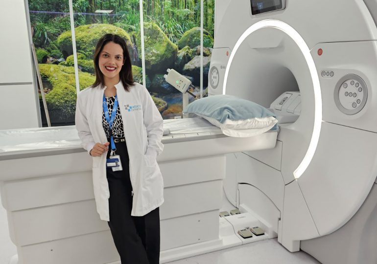 Médico Express utiliza IA en radiología para mayor seguridad y precisión diagnóstica