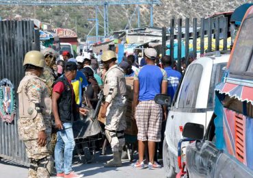 La frontera haitiano-dominicana, paso para las mercancías y también para los deportados