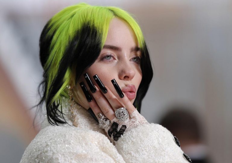 Billie Eilish lanza el video de "Birds of a Feather", dirigido por Aidan