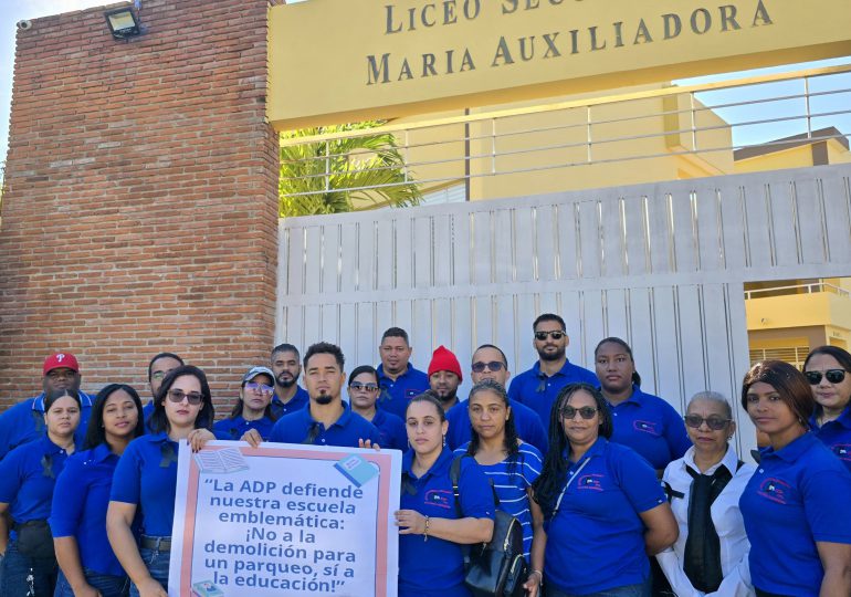 ADP paraliza docencia en Jarabacoa: se oponen a destrucción de Escuela